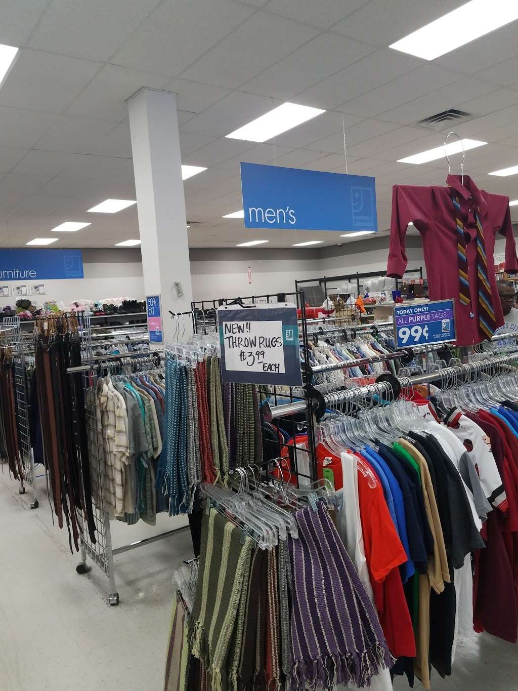 Goodwill Golden | 17722 S Golden Rd, Golden, CO 80401, USA | Phone: (303) 271-9991