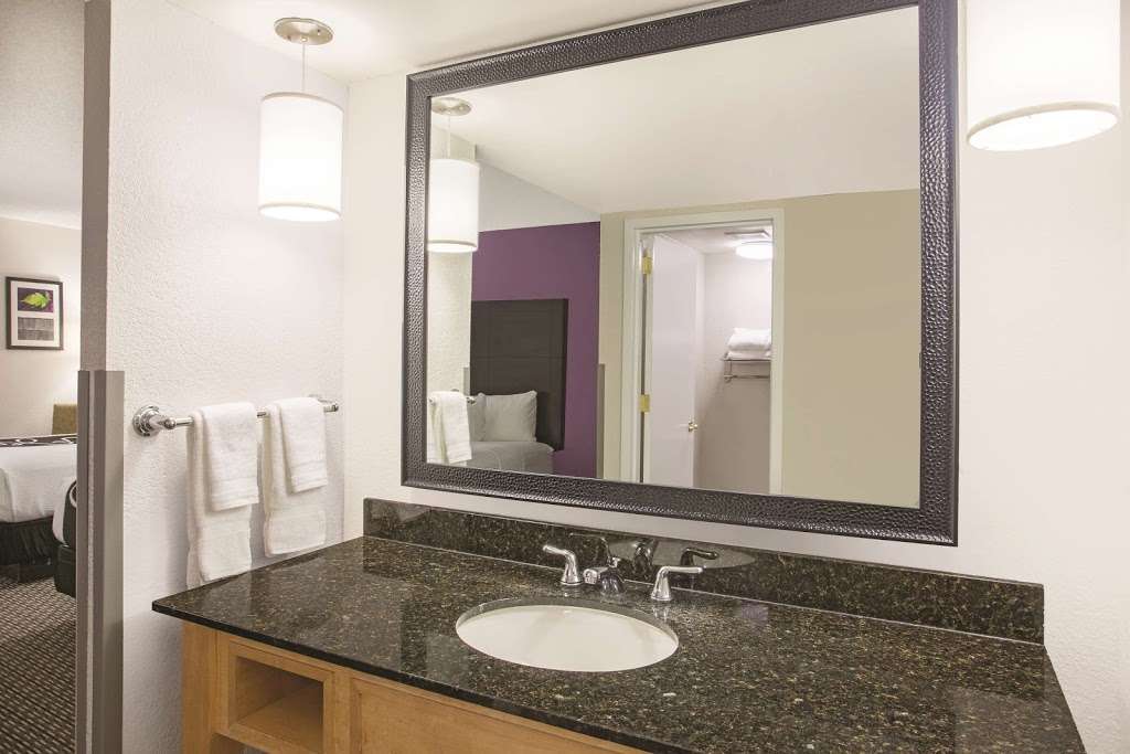 La Quinta Inn & Suites Fort Lauderdale Tamarac | 5070 FL-7, Fort Lauderdale, FL 33319, USA | Phone: (954) 484-6909