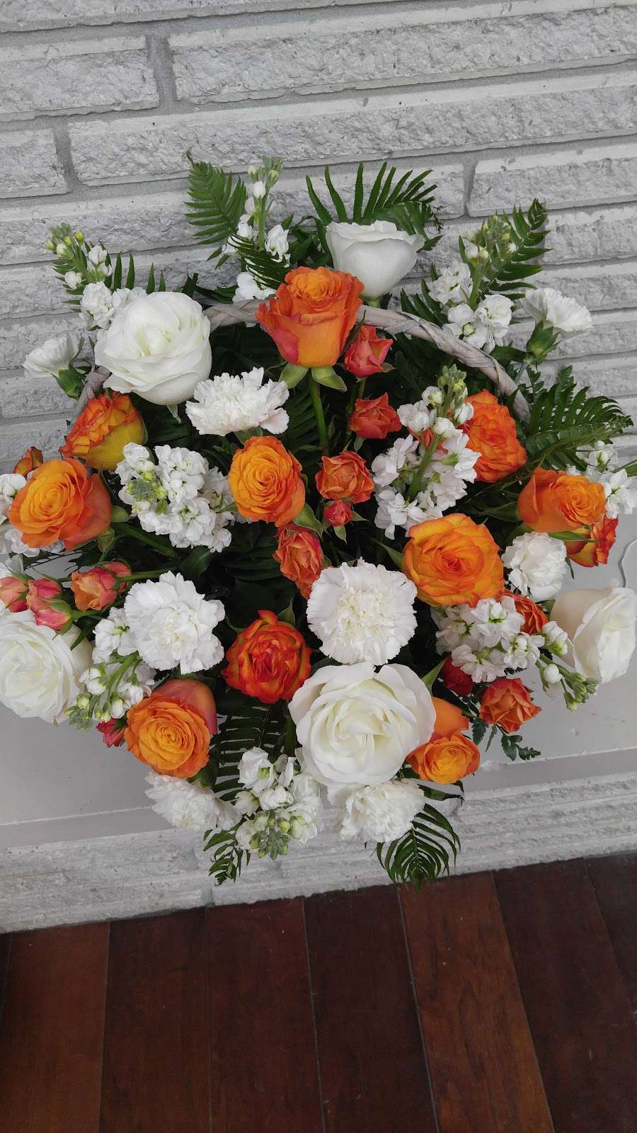 LDFloral Design Flowers and Gifts | 265 S Chestnut St, Monrovia, IN 46157, USA | Phone: (317) 653-0676