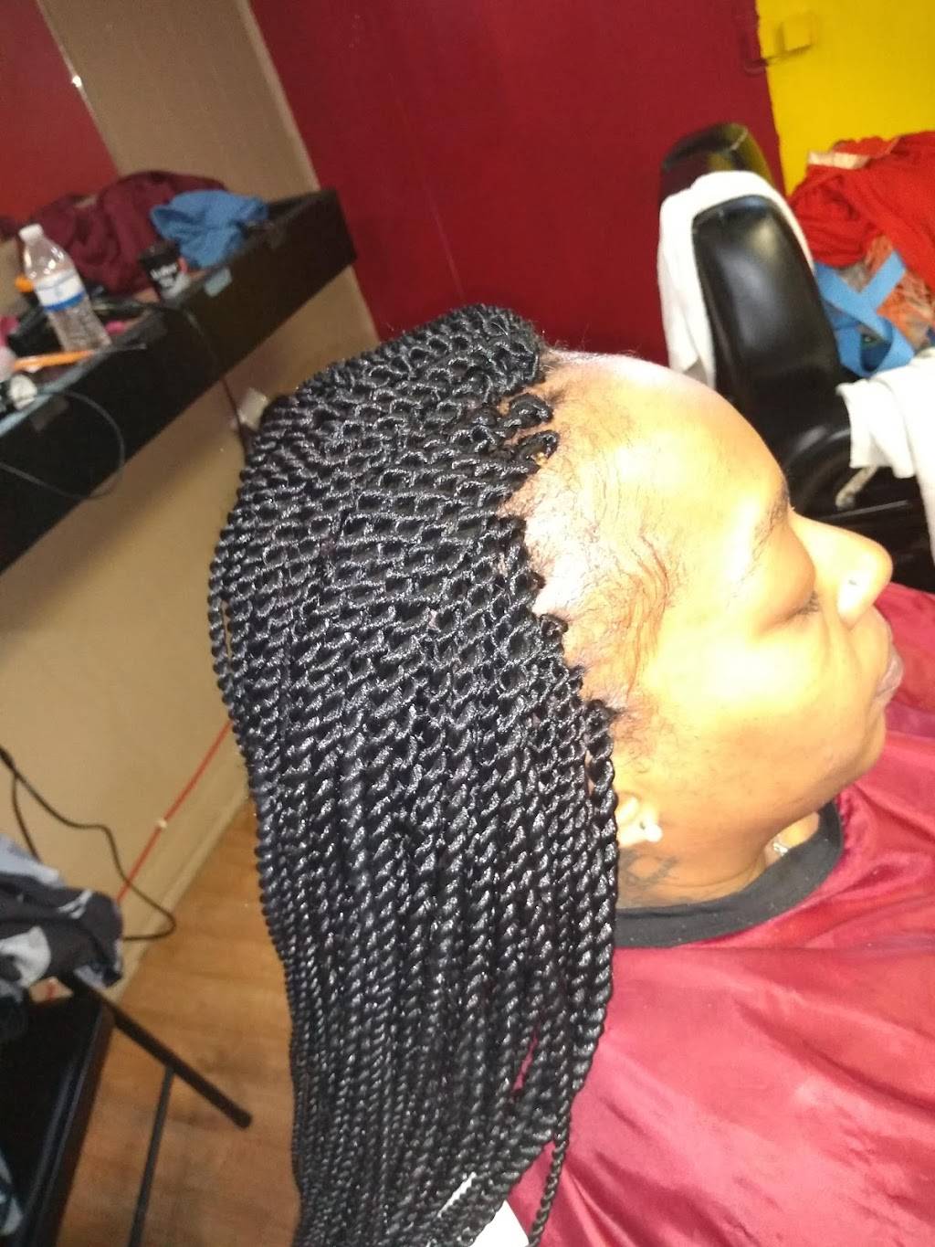 KHADY AFRICAN HAIR BRAIDING 4420 N Roxboro St, Durham, NC 27704, USA