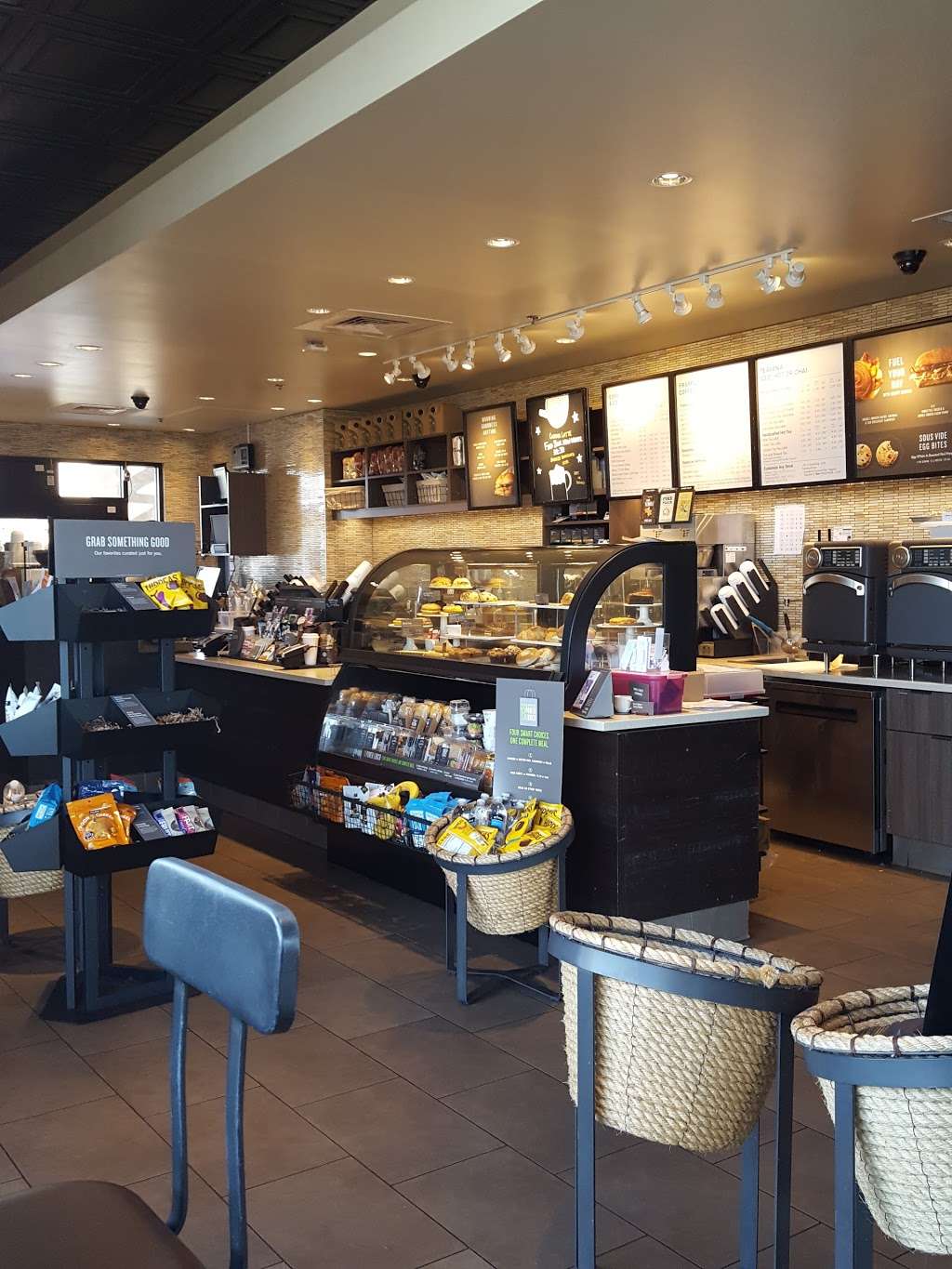 Starbucks | 3777 S Arizona Ave, Chandler, AZ 85248, USA | Phone: (480) 612-6101