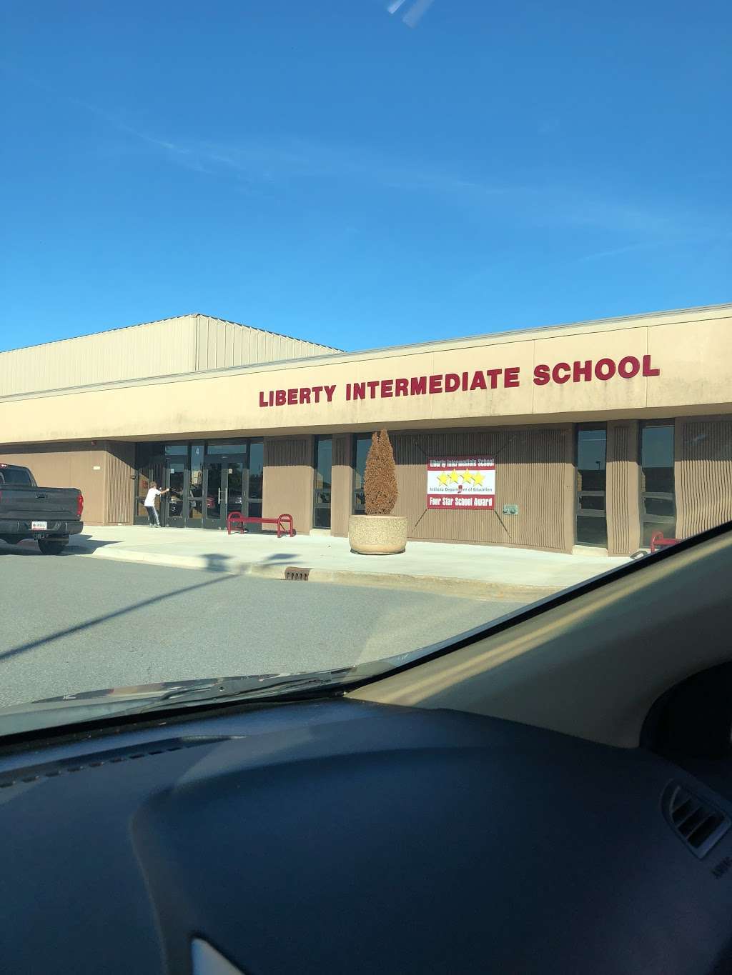 Liberty Elementary School | 50-1 W 900 N, Chesterton, IN 46304, USA | Phone: (219) 983-3650