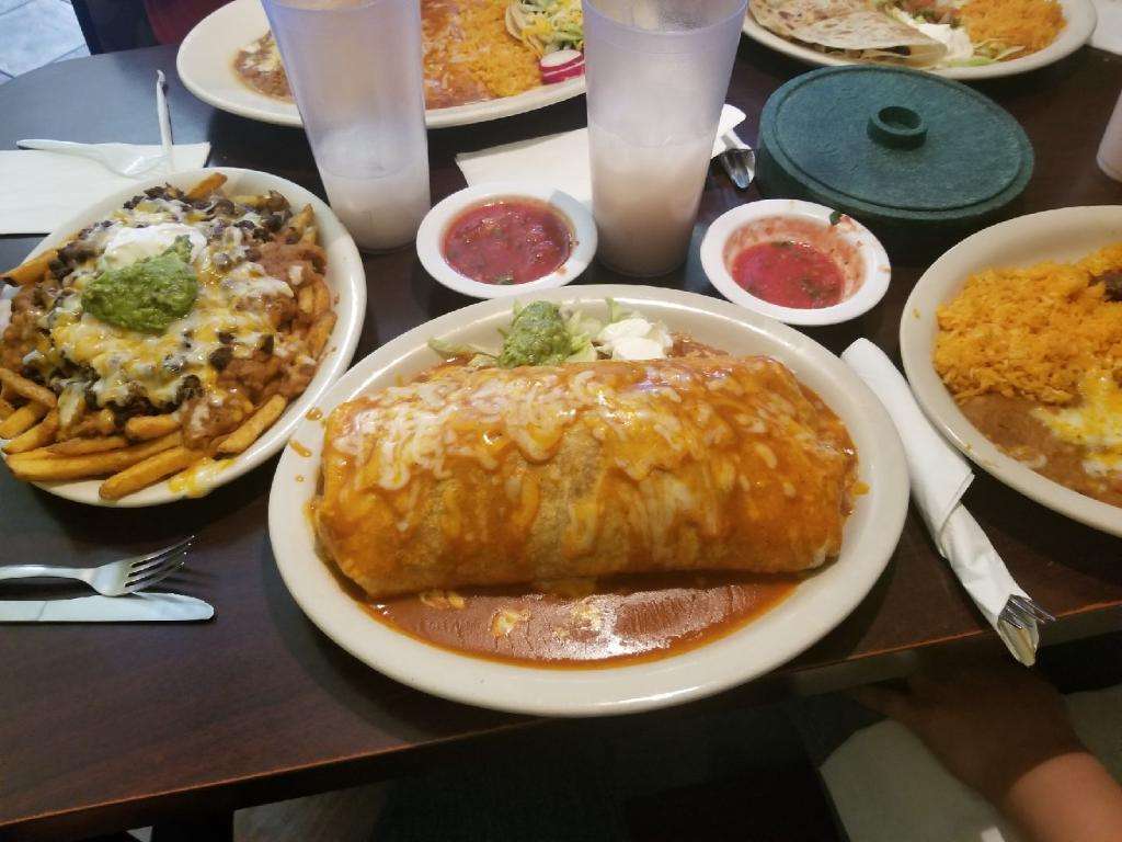 El Chilitos Mexican Restaurant | 11251 Sierra Ave C2, Fontana, CA 92337 | Phone: (909) 822-8839