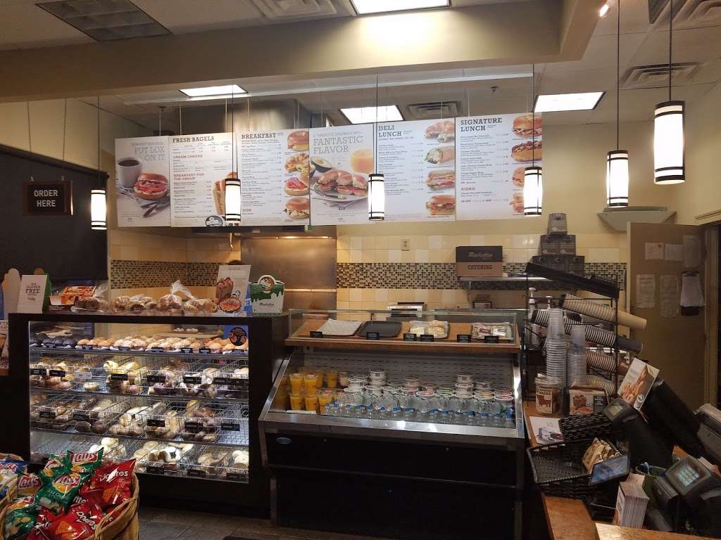 Manhattan Bagel | 1456 Ferry Rd, Doylestown, PA 18901, USA | Phone: (215) 348-1669