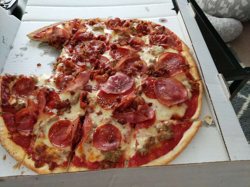 Moscatos Pizza | 101 S State St, Poplar Grove, IL 61065, USA | Phone: (815) 765-9500