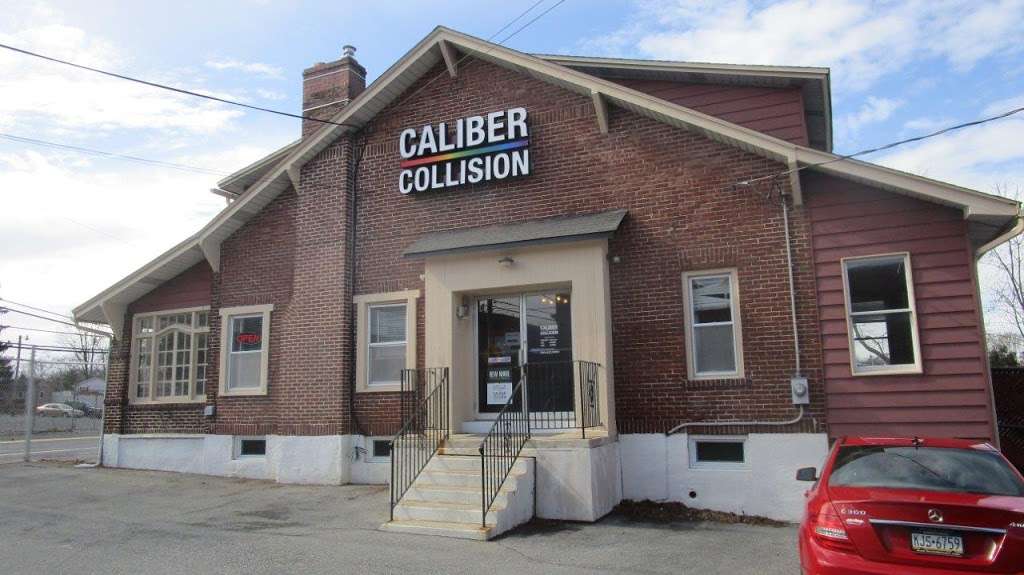 Caliber Collision | 2033 Walbert Ave, Allentown, PA 18104, USA | Phone: (610) 432-9000
