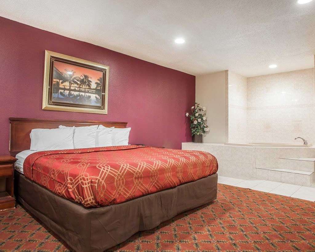 Econo Lodge | 308 S White Horse Pike, Hammonton, NJ 08037, USA | Phone: (609) 561-5700