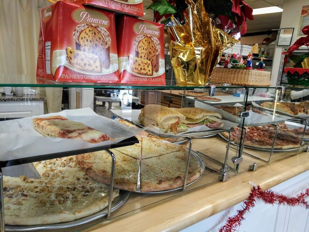 Marios Pizza | 42 Beauchamp Rd, Elkton, MD 21921, USA | Phone: (410) 392-3111