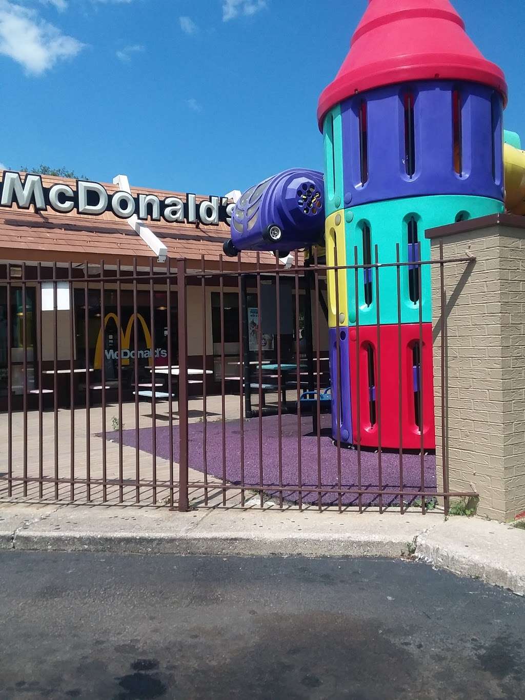 McDonalds | 1454 W 47th St, Chicago, IL 60609, USA | Phone: (773) 890-1004