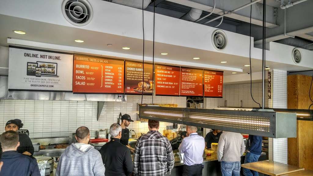 Chipotle Mexican Grill | 4114 Sepulveda Blvd f, Culver City, CA 90230, USA | Phone: (424) 216-3171