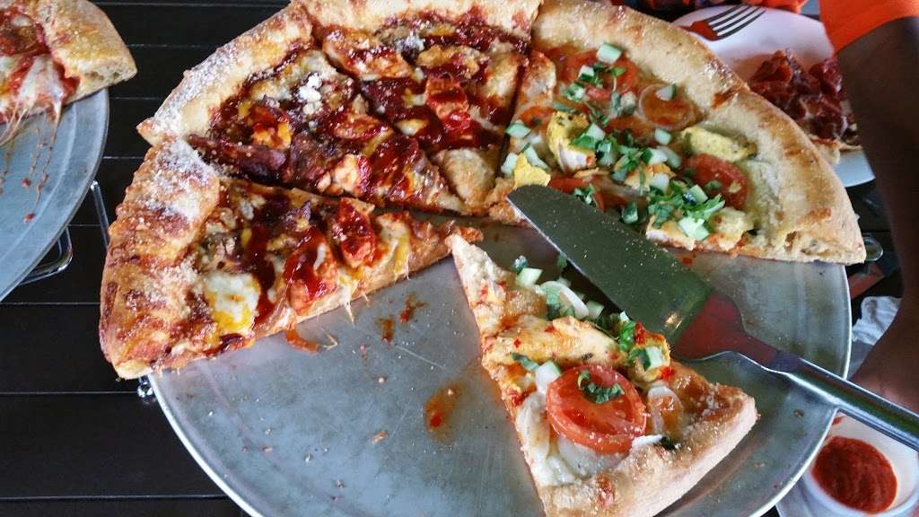 Mellow Mushroom | 1831 Rinehart Rd, Sanford, FL 32771, USA | Phone: (407) 321-4827