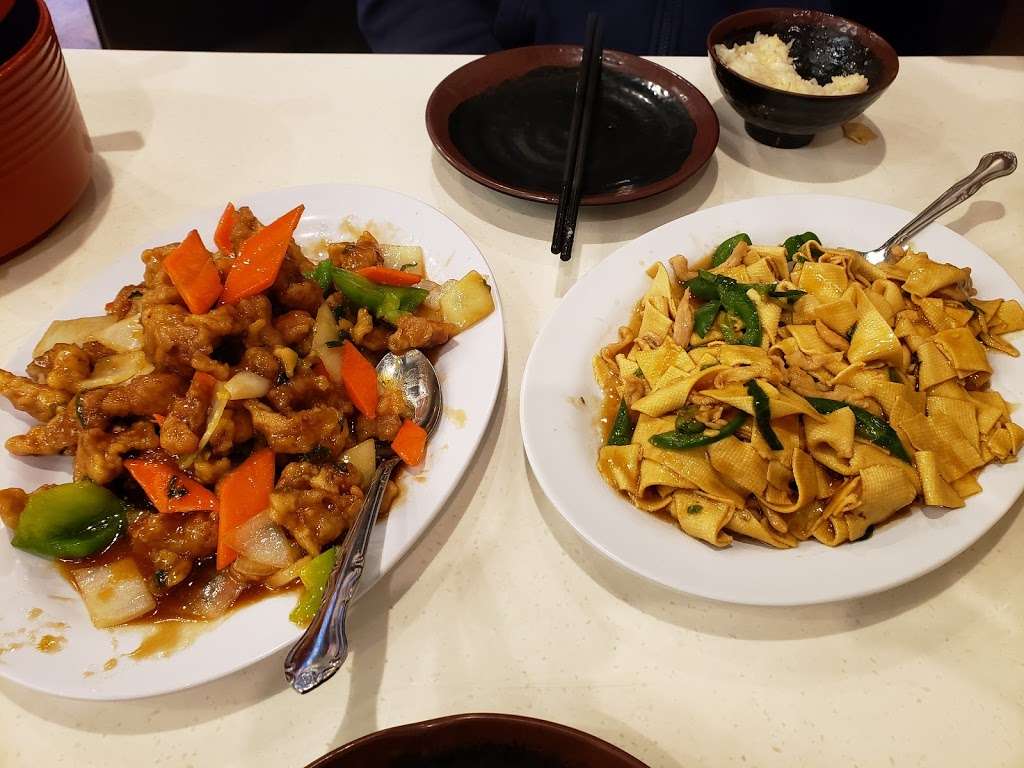 Chef Gengs | 8118 Garvey Ave B, Rosemead, CA 91770, USA | Phone: (626) 288-9699 Chef Gengs | 8118 Garvey Ave B, Rosemead, CA 91770, USA | Phone: (626) 288-9699