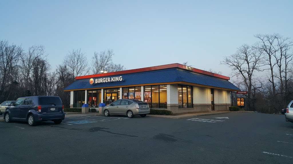 Burger King | 5701 Backlick Rd, Springfield, VA 22151, USA | Phone: (703) 256-9627