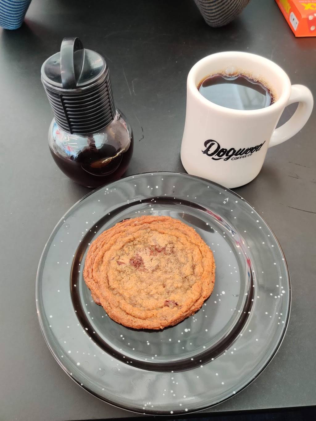 Dogwood Coffee Northeast & Roastery | 1209 Tyler St NE, Minneapolis, MN 55413, USA | Phone: (612) 202-8986