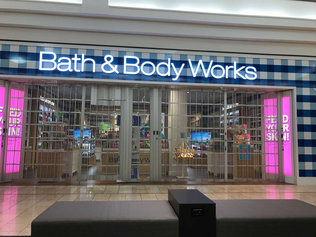 Bath & Body Works | THE GALLERIA MALL, 2366 E Sunrise Blvd, Fort Lauderdale, FL 33304, USA | Phone: (954) 563-4057