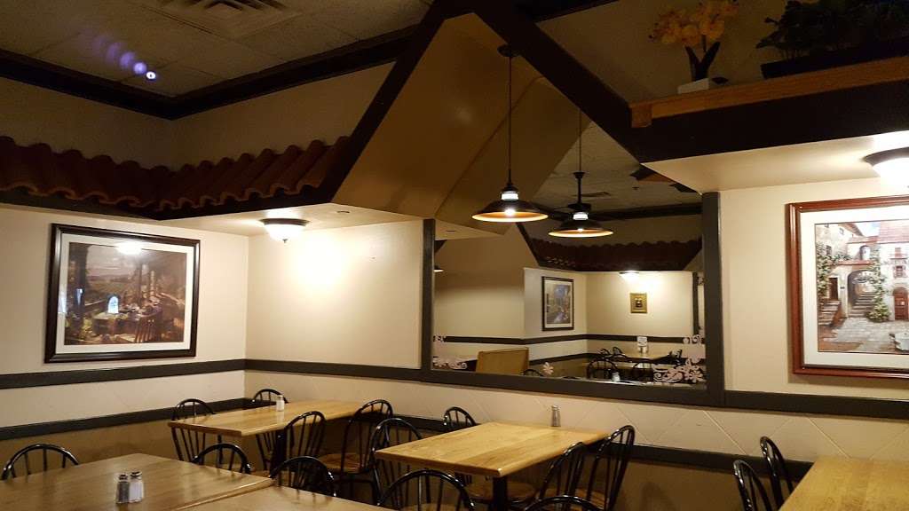 Frank's Pizza Italian Restaurant & Catering 261 Comly Rd, Lincoln