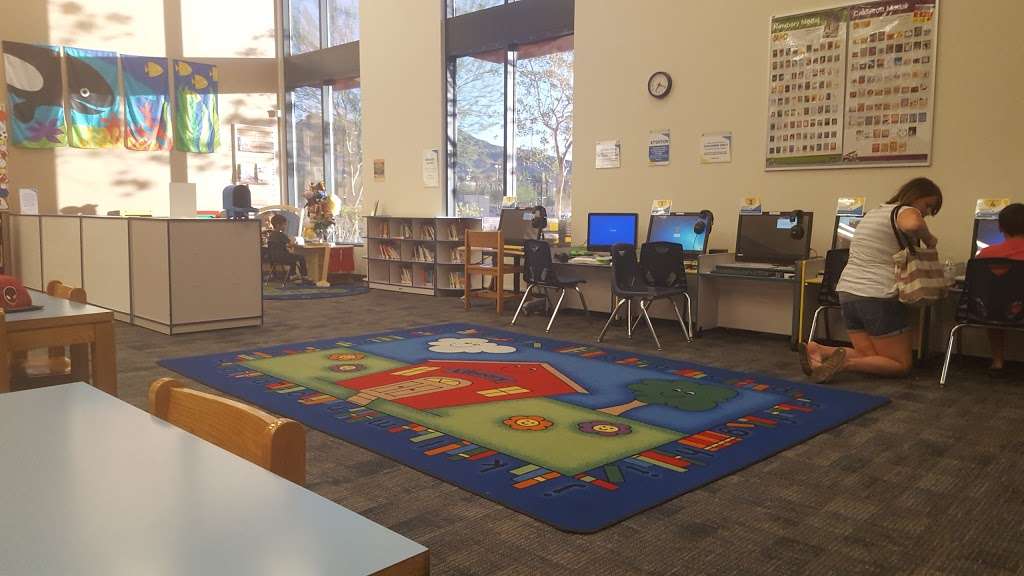James I Gibson Library | 100 W Lake Mead Pkwy, Henderson, NV 89015 | Phone: (702) 565-8402