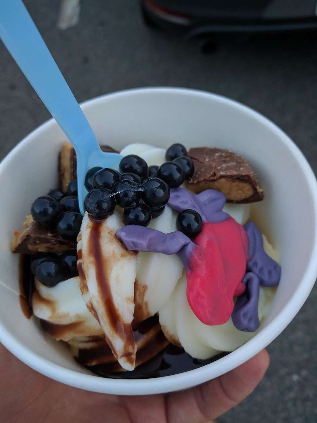 Fallbrook FroYo | 1962, 127 E Mission Rd, Fallbrook, CA 92028, USA | Phone: (760) 840-1035