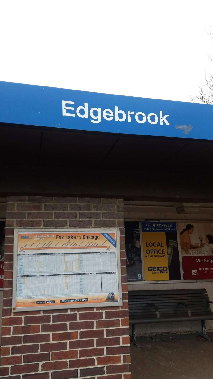 Edgebrook Metra Station | 6400 N Kinzua Ave, Chicago, IL 60646, USA | Phone: (773) 714-9262