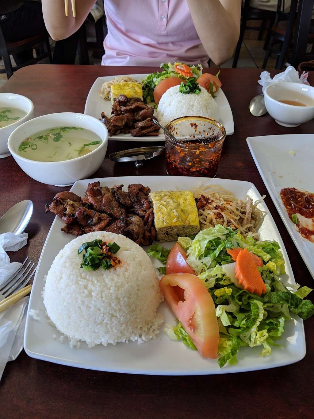 Hương Vị Restaurant | 15180 Prairie Ave, Lawndale, CA 90260, USA | Phone: (310) 978-8999