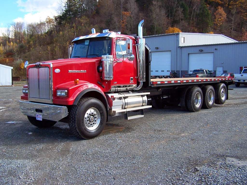 Sherwood Freightliner, Sterling, Western Star Inc. - Tunkhannock | 5578 SR 6, US-6, Tunkhannock, PA 18657 | Phone: (570) 836-5027