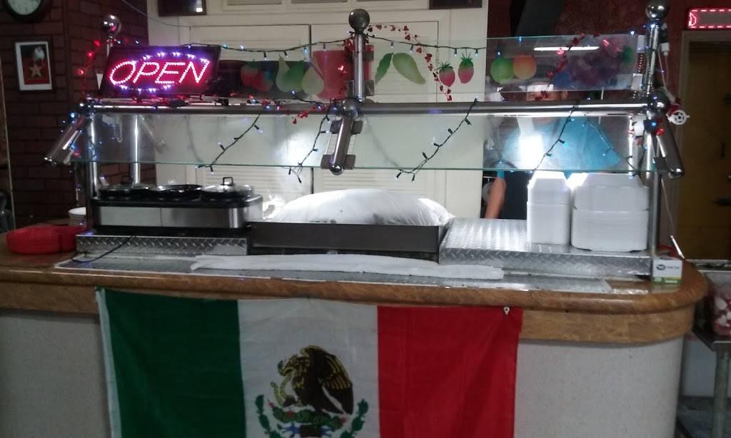 Taqueria Chango | 2405 Hickory St, Omaha, NE 68105, USA | Phone: (402) 933-2819