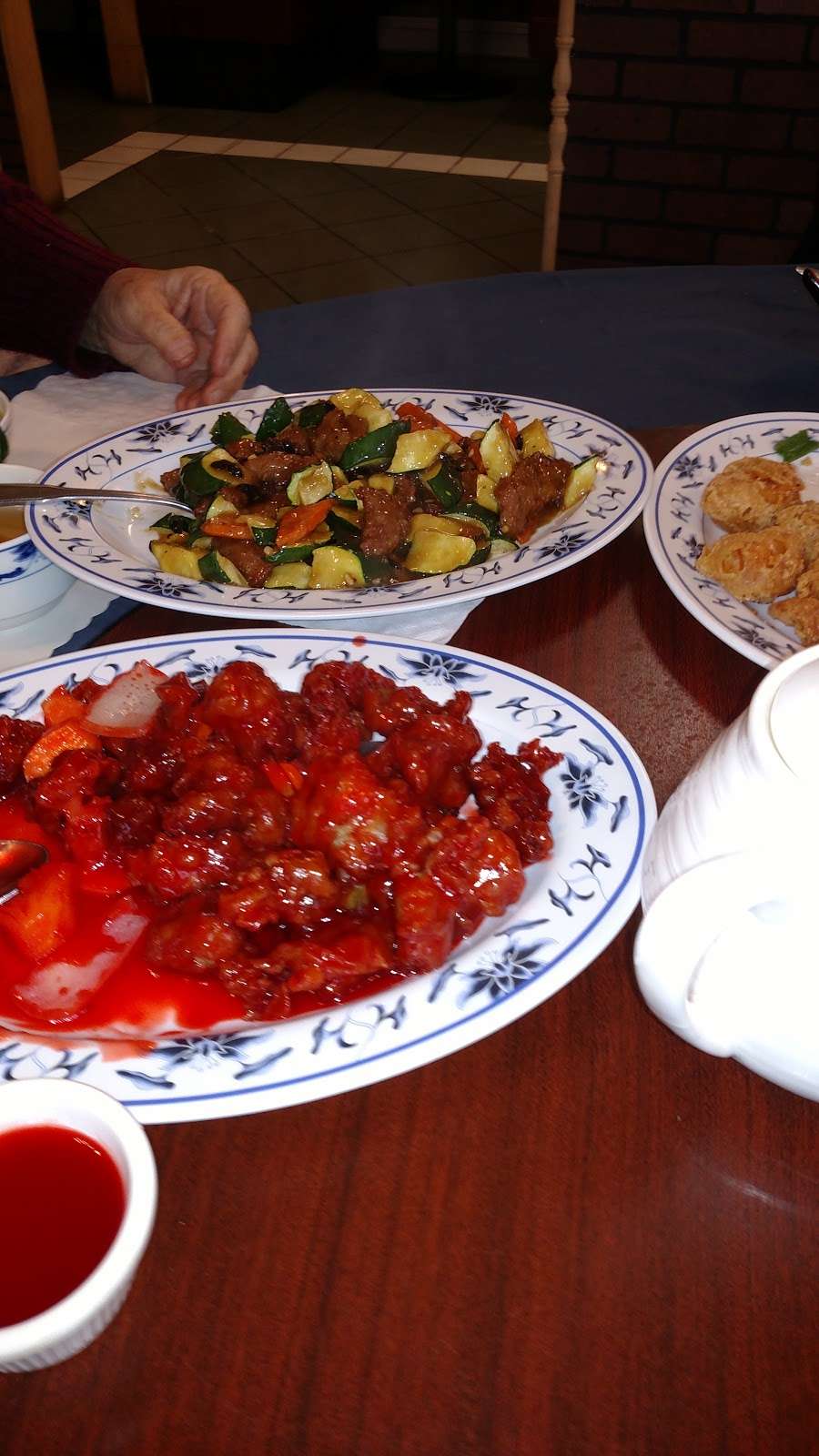 Lone Tree Drive In Chinese | 8383 Lone Tree Way, Brentwood, CA 94513, USA | Phone: (925) 634-4629