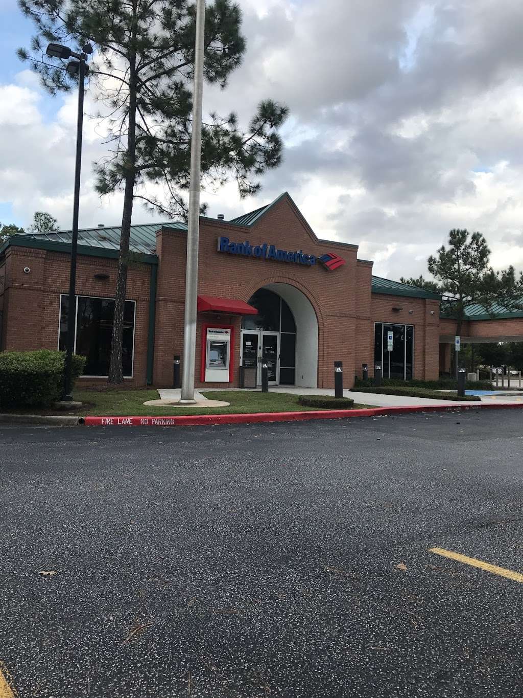 Bank of America Financial Center | 1255 Lake Woodlands Dr, The Woodlands, TX 77380, USA | Phone: (281) 362-4200