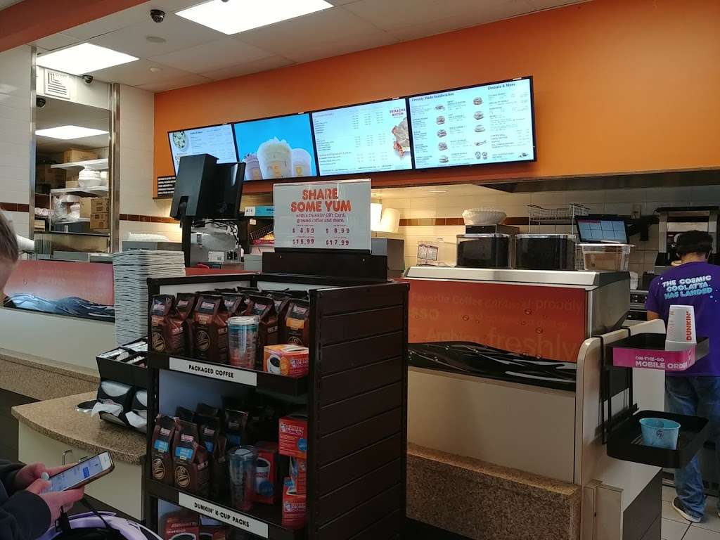 Dunkin | 626 Great Rd, Stow, MA 01775, USA | Phone: (978) 897-4572