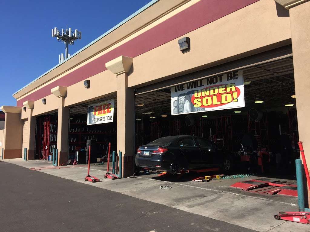 Discount Tire | 10058 N Metro Pkwy W, Phoenix, AZ 85051, USA | Phone: (602) 944-3345