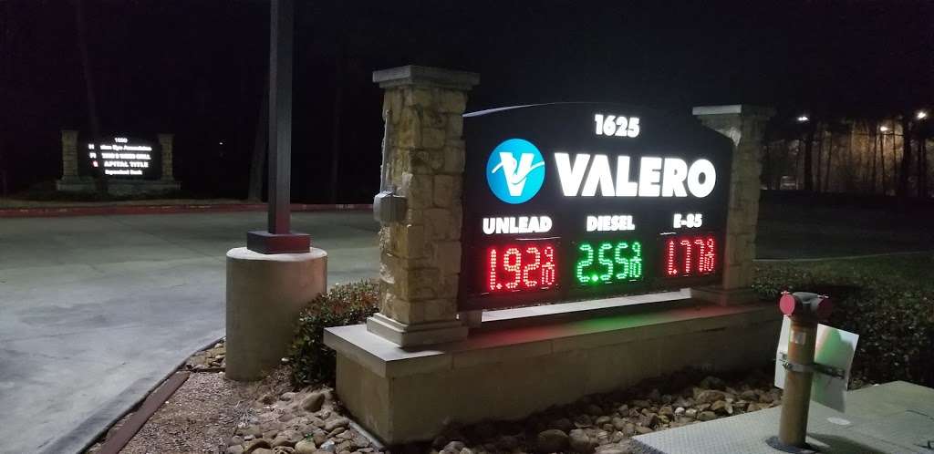Valero | 1625 Research Forest Dr, Shenandoah, TX 77380, USA | Phone: (281) 298-5143