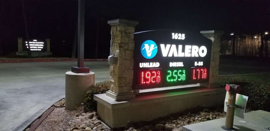 Valero | 1625 Research Forest Dr, Shenandoah, TX 77380 | Phone: (281) 298-5143