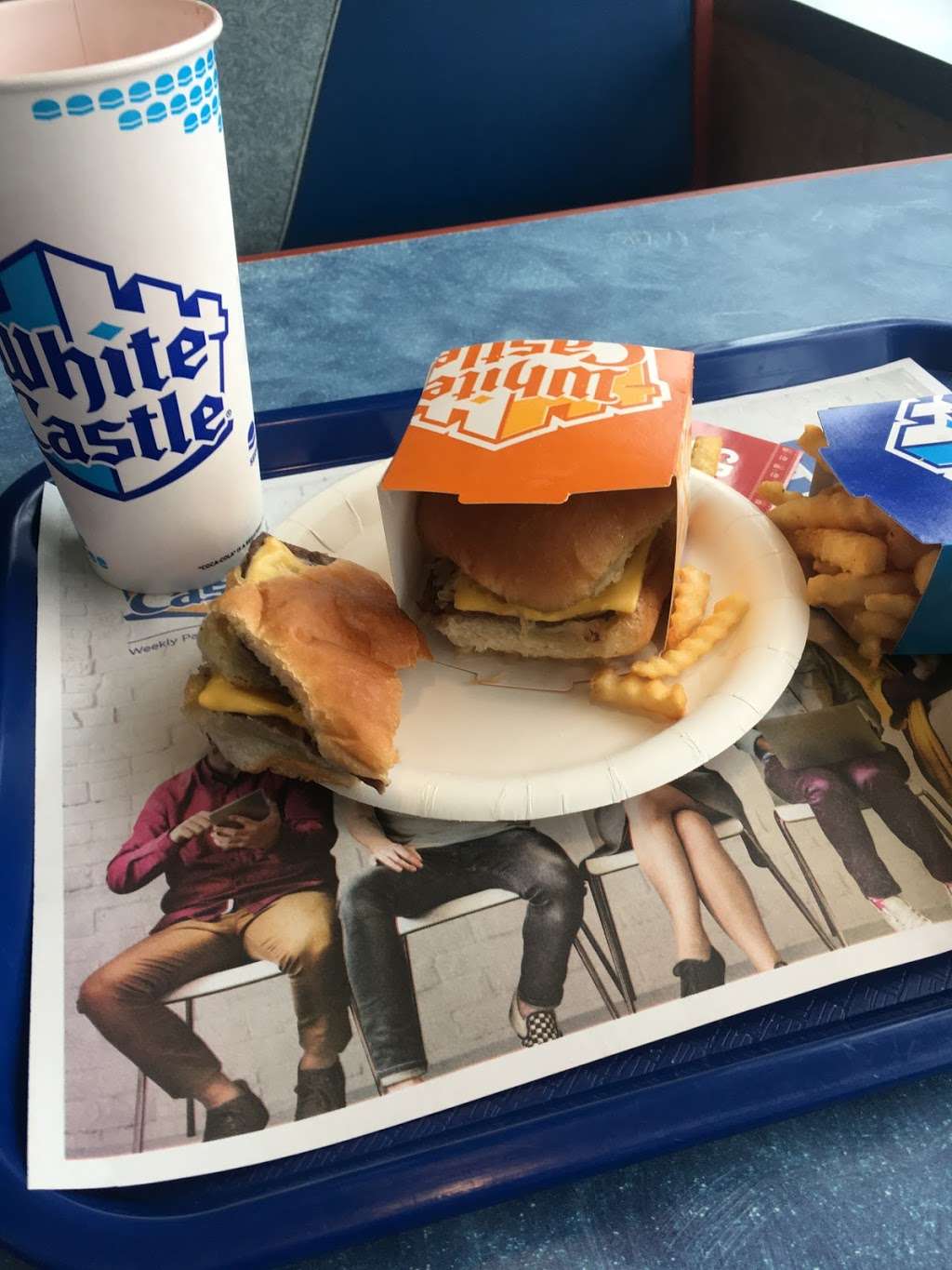 White Castle | 7912 S Pulaski Rd, Chicago, IL 60652, USA | Phone: (773) 585-1296