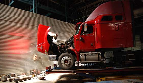 C & M Truck Repair LLC-Mobile Truck Repair-Diesel Repair Shop | 1300 Alabama St, St Joseph, MO 64504, USA | Phone: (816) 261-3887