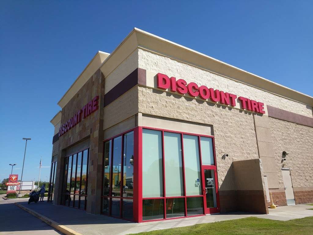 Discount Tire in 5757 Grand Pkwy, Richmond, TX 77406, USA