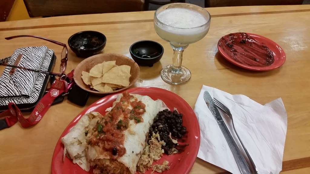 La Hacienda Petaluma | 953 Lakeville St, Petaluma, CA 94952, USA | Phone: (707) 778-7921