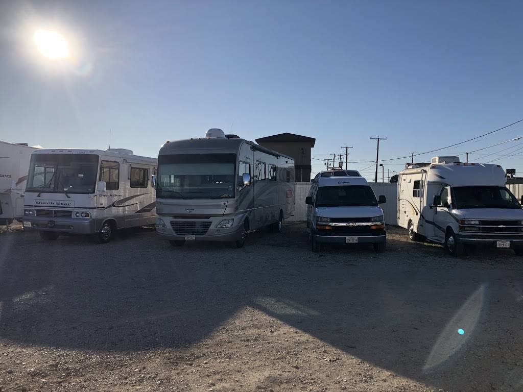 Friendly RVs | 2800 Kimbo Rd, Fort Worth, TX 76111, USA | Phone: (817) 484-8379