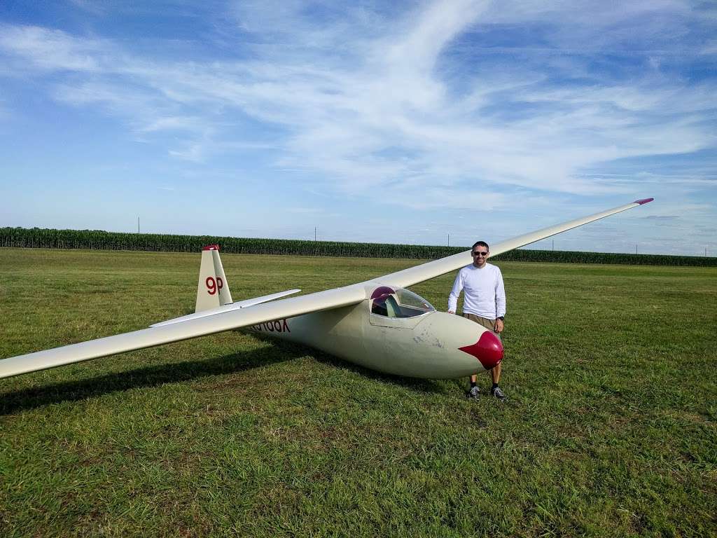 Greater Houston Soaring Association | 17109 TX-36, Wallis, TX 77485, USA | Phone: (866) 478-2323