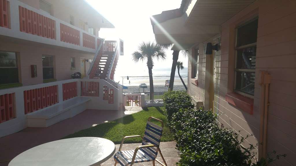 Tropical Manor | 2237 S Atlantic Ave, Daytona Beach Shores, FL 32118, USA | Phone: (386) 252-4920