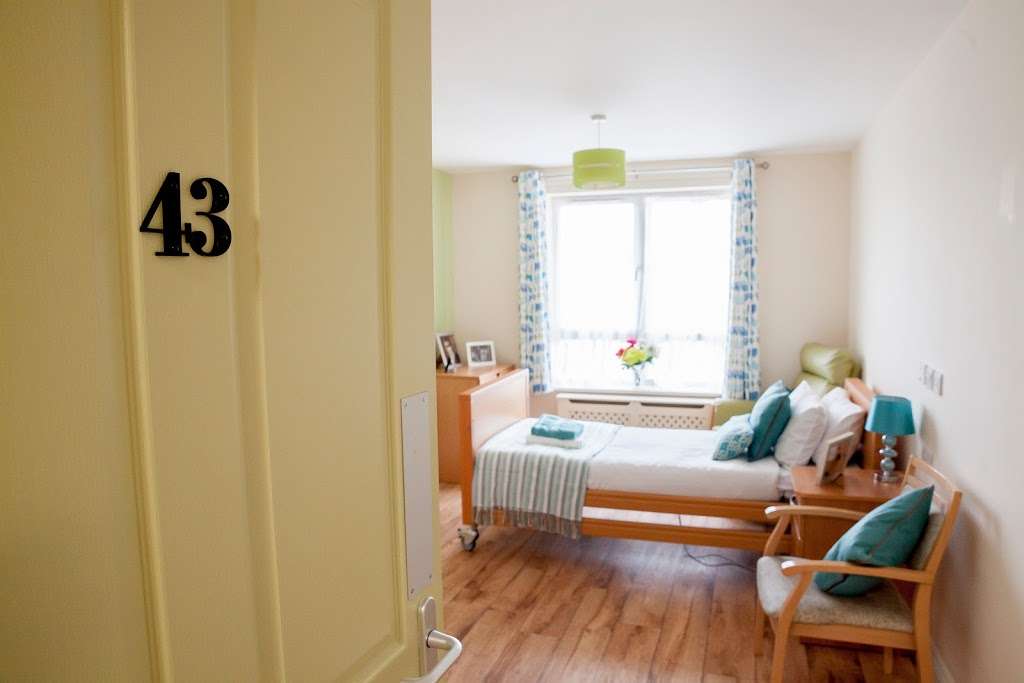Heathlands Care Home | 2B Hatch Ln, London E4 6NF, UK | Phone: 020 8506 3670