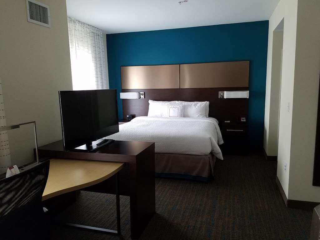 Residence Inn by Marriott Houston West/Beltway 8 at Clay Road | 10421 Clay Rd, Houston, TX 77041, USA | Phone: (281) 888-2465