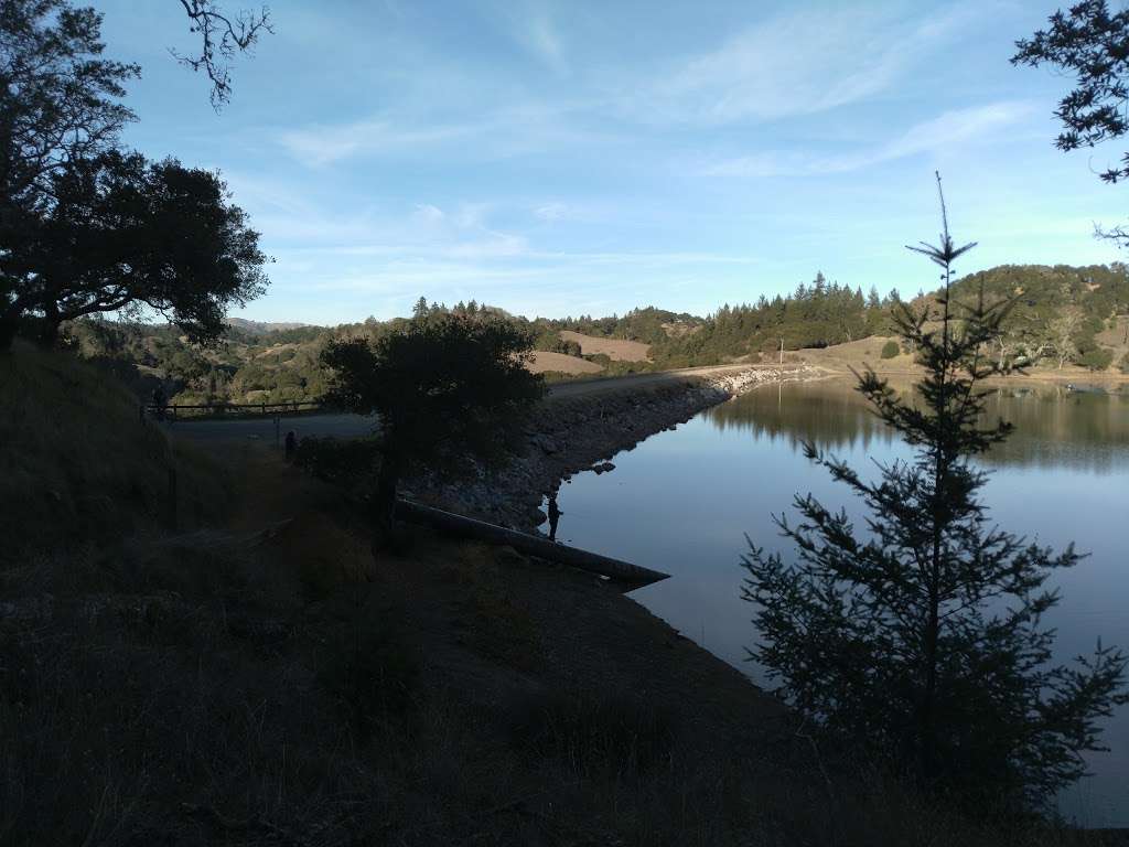 Bon Tempe Lake Trailhead | Bon Tempe Dam Rd, Fairfax, CA 94930, USA