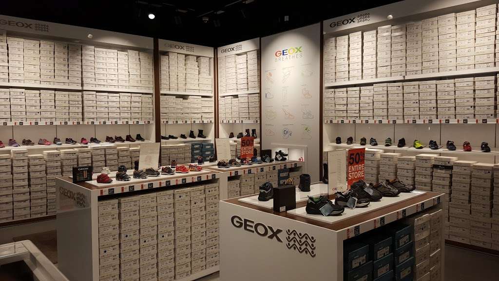 Geox | 1650 Premium Outlet Blvd, Aurora, IL 60502, USA | Phone: (630) 585-8980