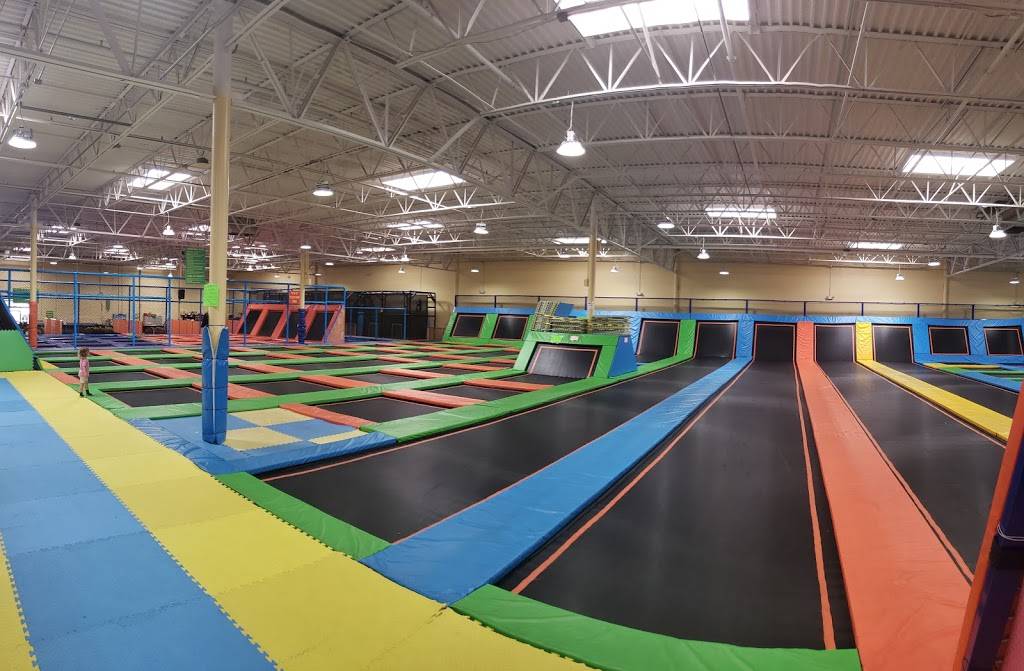 Sky Sports Trampoline Park Houston | 14409 Parkhollow Dr, Houston, TX 77082, USA | Phone: (281) 529-6462