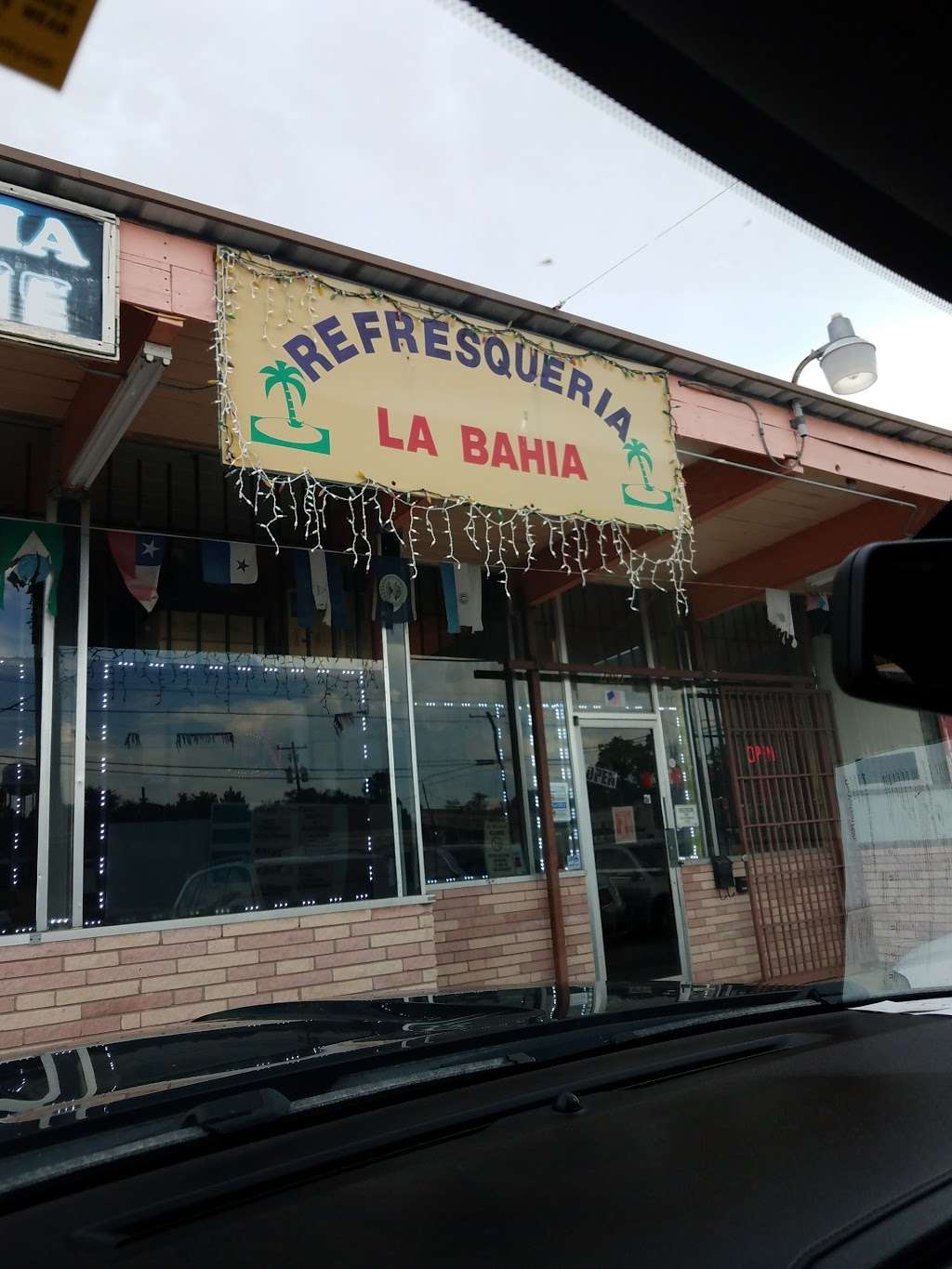 Refresqueria La Bahia | 707 E Texas Ave #5266, Baytown, TX 77520 | Phone: (832) 926-4928