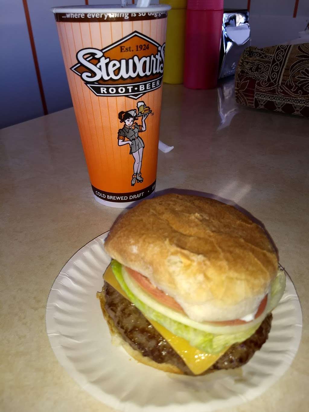 Stewarts Drive-In | 2551 Somerset, Franklin Park, NJ 08823, USA | Phone: (732) 297-0874