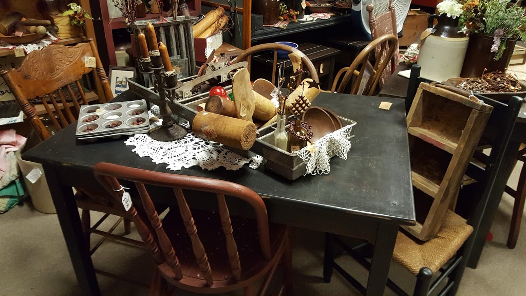 CHRISTYS MARKET ANTIQUES | 505 N Main St, Ottawa, KS 66067, USA | Phone: (785) 242-4098