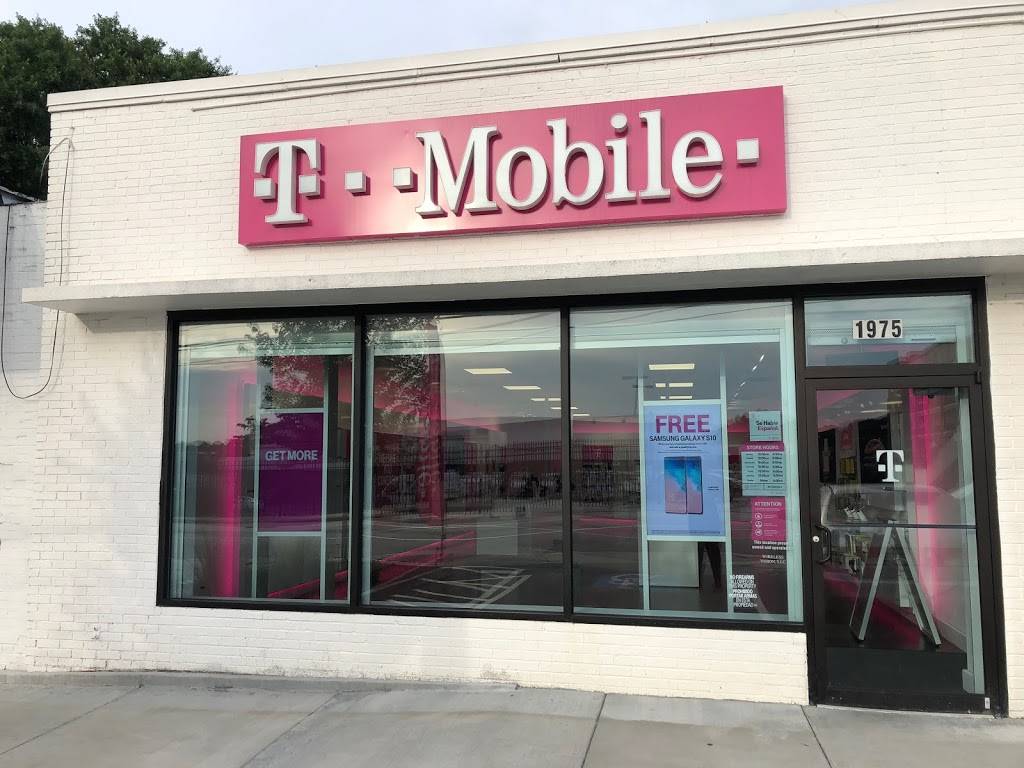 T-Mobile | 1975 Howell Mill Rd, Atlanta, GA 30318 | Phone: (678) 608-0492