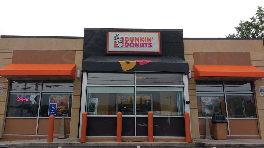 Dunkin | 79 Andover St, Danvers, MA 01923, USA | Phone: (978) 774-9883