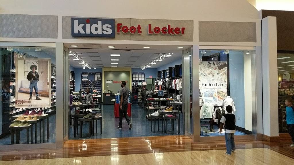 Kids Foot Locker | 3000 Grapevine Mills Pkwy Suite 406, Grapevine, TX 76051, USA | Phone: (972) 539-4037